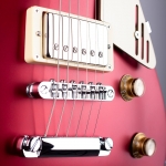 Magneto Velvet Deluxe elektromos gitár, kamrás test, Candy Red Silk - BEVEZETŐ ÁR!