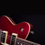 Magneto Velvet Deluxe elektromos gitár, kamrás test, Candy Red Silk - BEVEZETŐ ÁR!