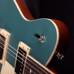 Magneto Velvet Deluxe elektromos gitár, kamrás test, Metallic Green Silk - BEVEZETŐ ÁR!